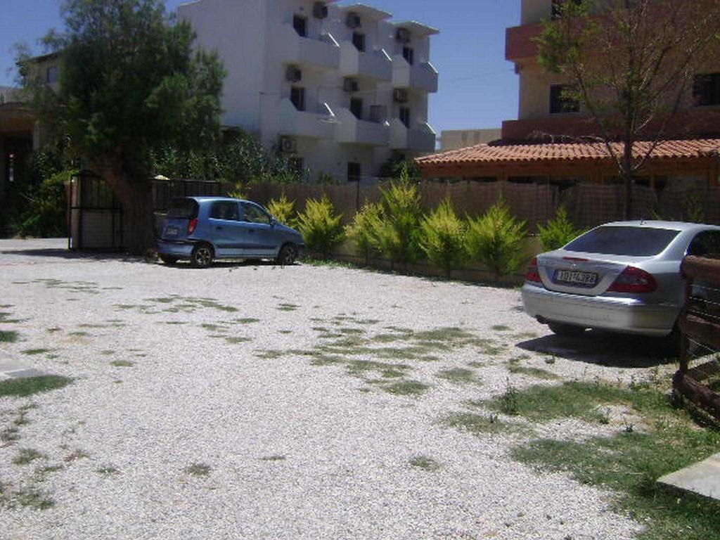 Adonis Beach Hotel Héraklion Extérieur photo