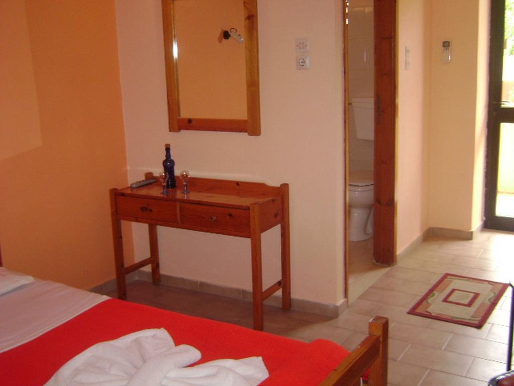 Adonis Beach Hotel Héraklion Extérieur photo