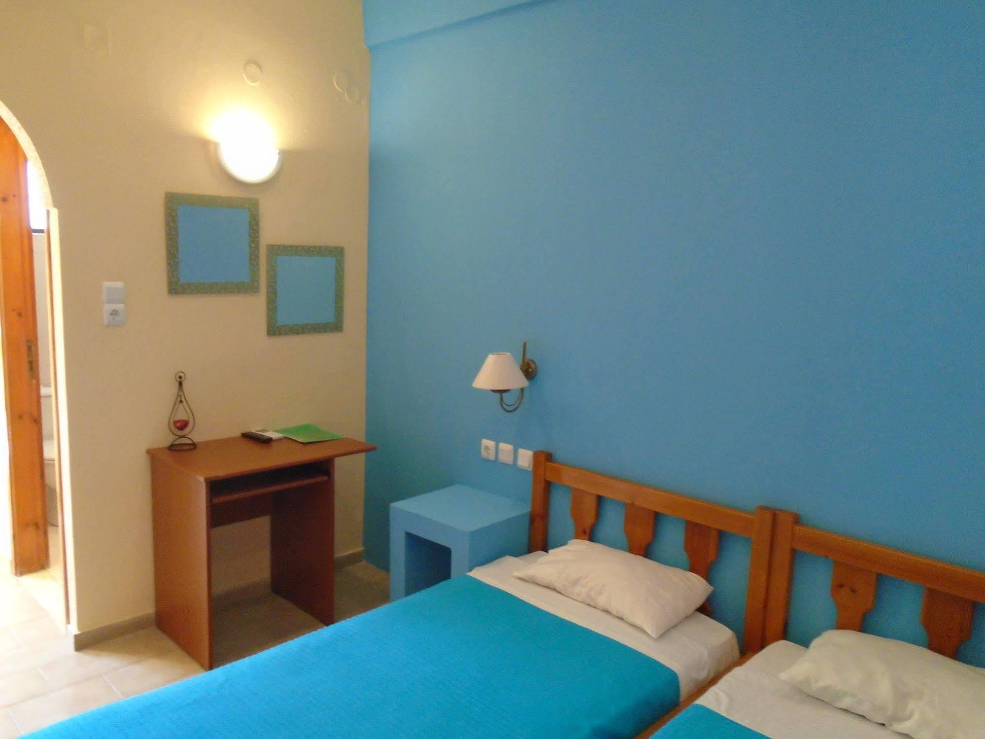 Adonis Beach Hotel Héraklion Extérieur photo